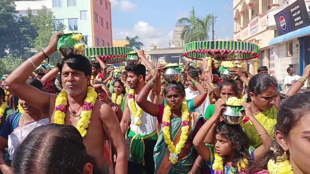 முருகன் கோவில்களில் தைப் பொங்கலை முன்னிட்டு பக்தர்கள் சாமி தரிசனம்